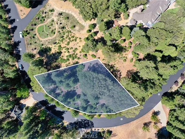 29230 Pigeon Hawk Ln #134, Lake Arrowhead, CA 92352