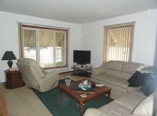 828 Columbia Ave, South Milwaukee, WI 53172