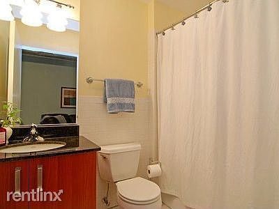 3rd image of 4751 N Artesian Ave APT 308