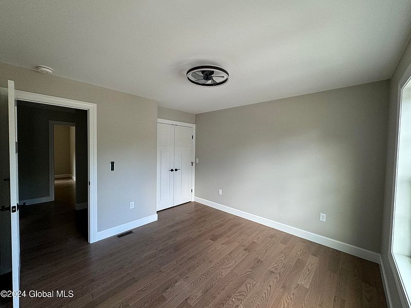 4th image of 48 Haviland Avenue