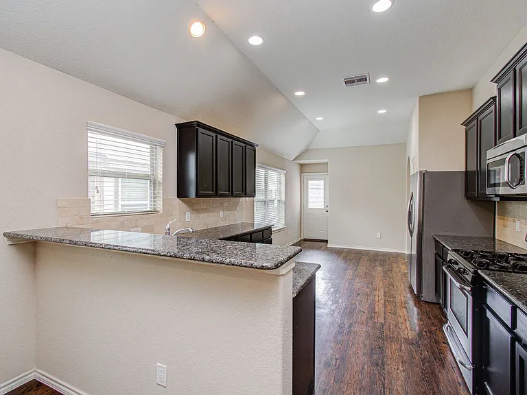1418 Spencer Glen Ln — Photo 12
