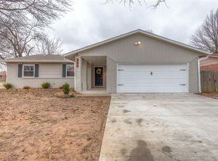 696 E 135th St S, Glenpool, OK 74033