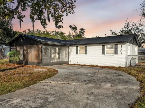 1204 N Nancy Ter, Plant City, FL 33563