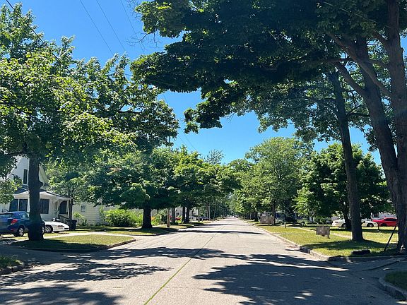 4th image of 873 Allen Ave