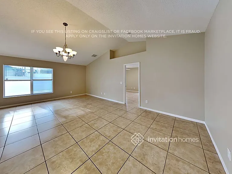 453 Peace Ct — Photo 4