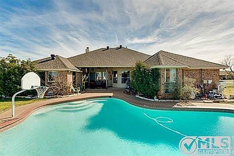 2nd image of 2141 Meadow Springs Dr