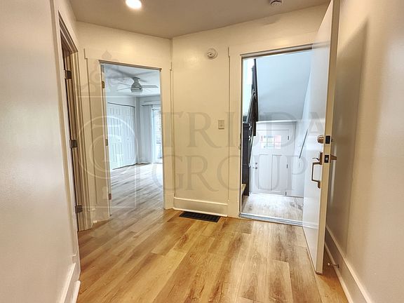 3rd image of 1538 Fallowfield Ave Floor 1
