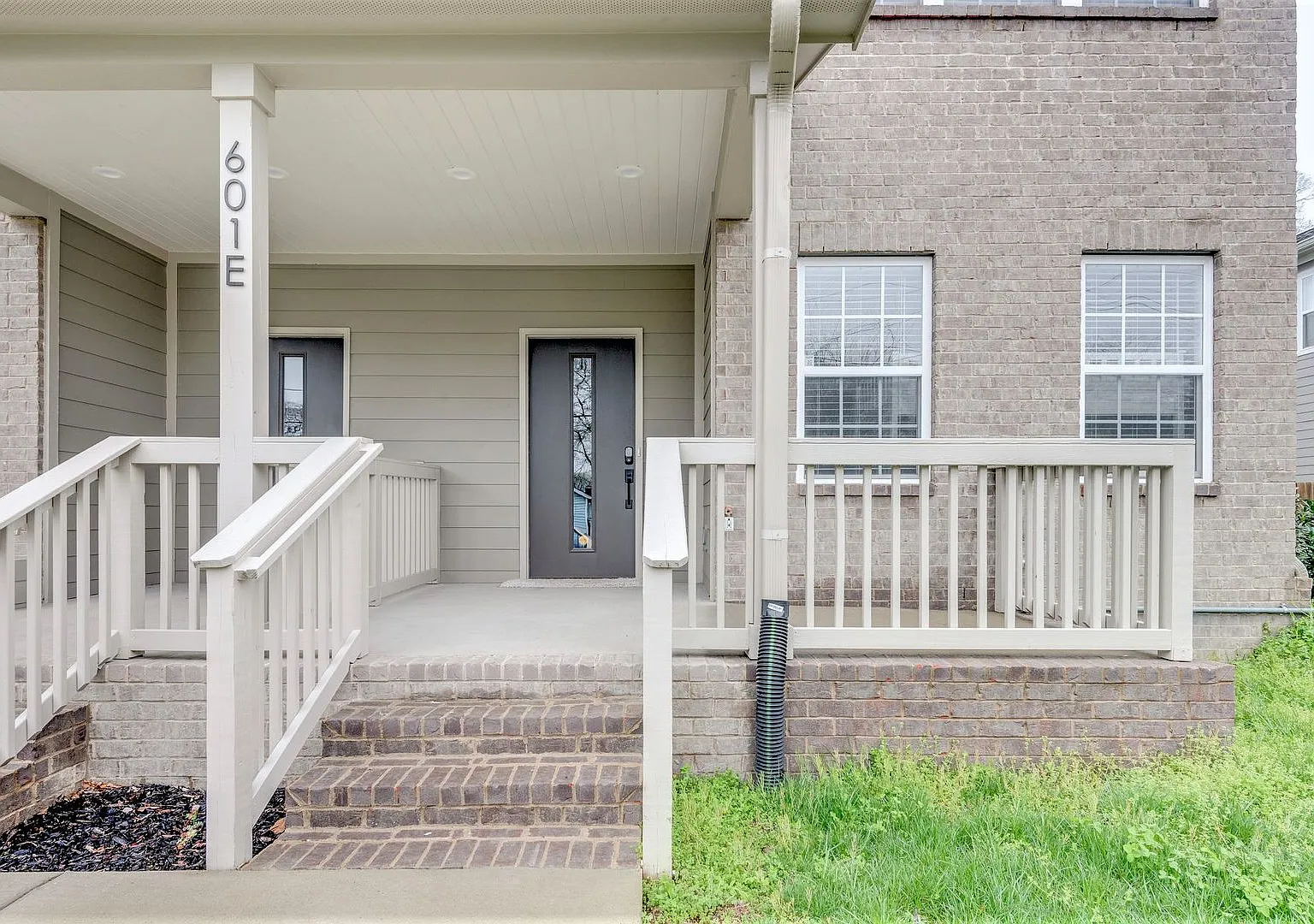 Ries Ave Unit B — Photo 2