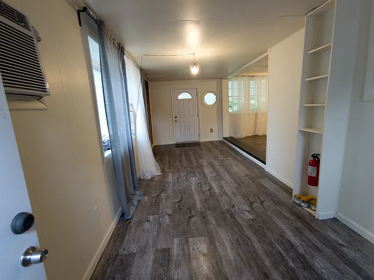1201 Schumacher Dr — Photo 4