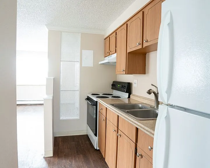 Knollwood and Tanglewood Apartments — Photo 21