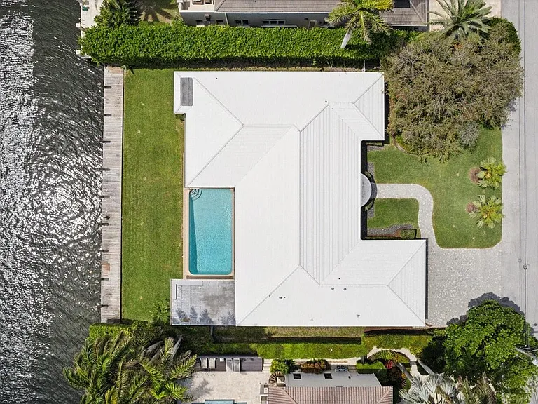 40 Isla Bahia Dr — Photo 32