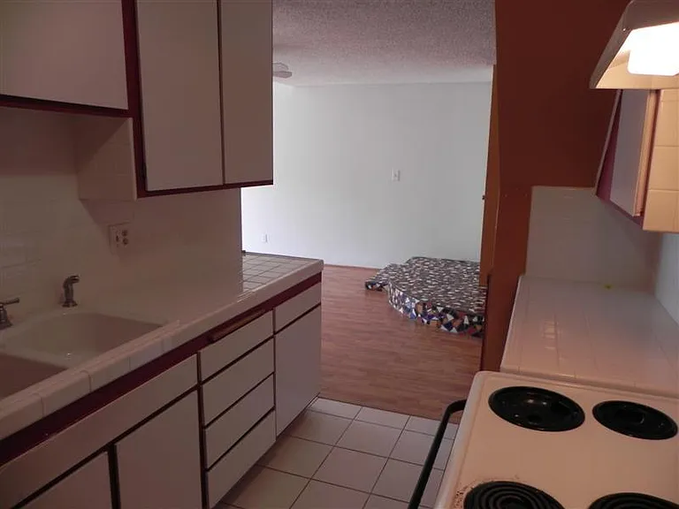 3565 Linden Ave #365 — Photo 8