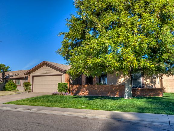 3rd image of 2042 E. Delta Ave.