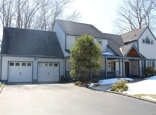 18 Greenlawn Rd, Cortlandt Manor, NY 10567