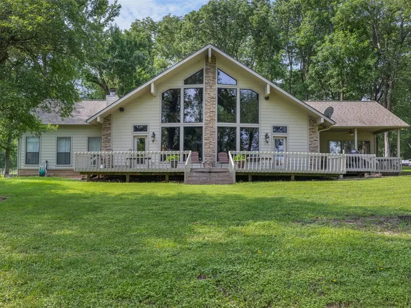 2250 Dillard Rd, Brenham, TX 77833
