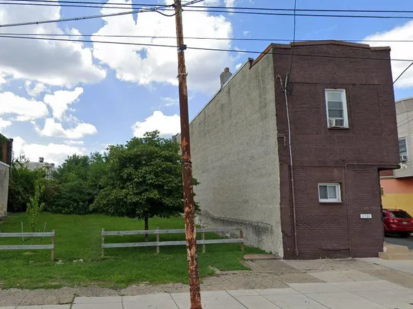 5733 Woodland Ave, Philadelphia, PA 19143