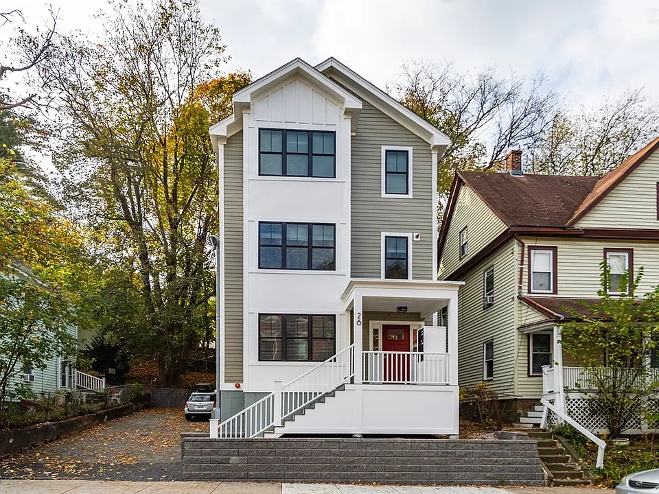 26 Arlington St #3