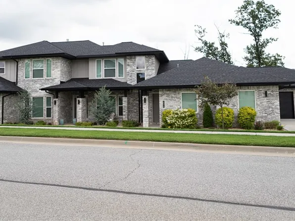4315 S Scissortail Dr, Bentonville, AR 72713