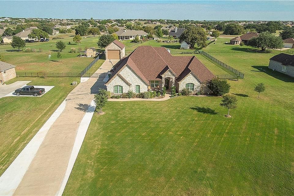 1st image of 2202 W Emerald Bend Ct