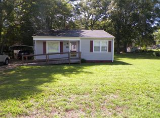 105 Hillcrest Dr, Abbeville, SC 29620