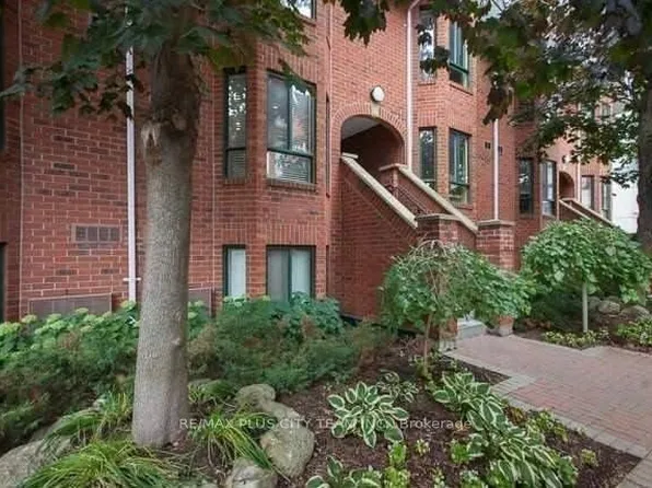 801 King St W Townhouse 8C, Toronto, ON M5V 3C9