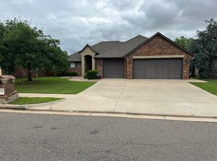 16105 Bravado Pl, Edmond, OK 73013