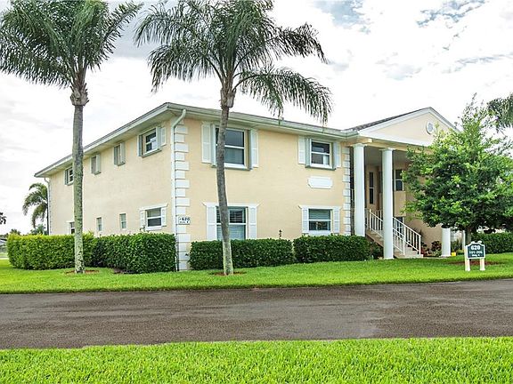 3rd image of 620 E Lake Jasmine Cir Unit 620-201
