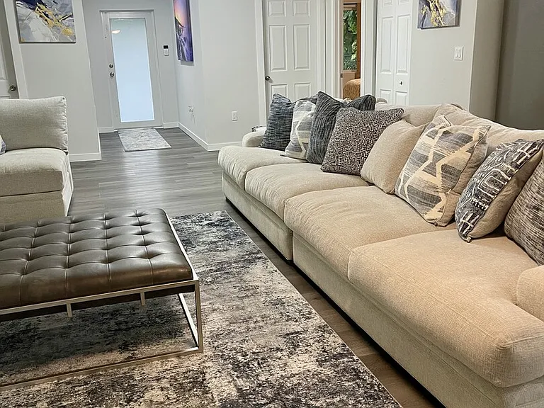 NW 1st Pl — Photo 11