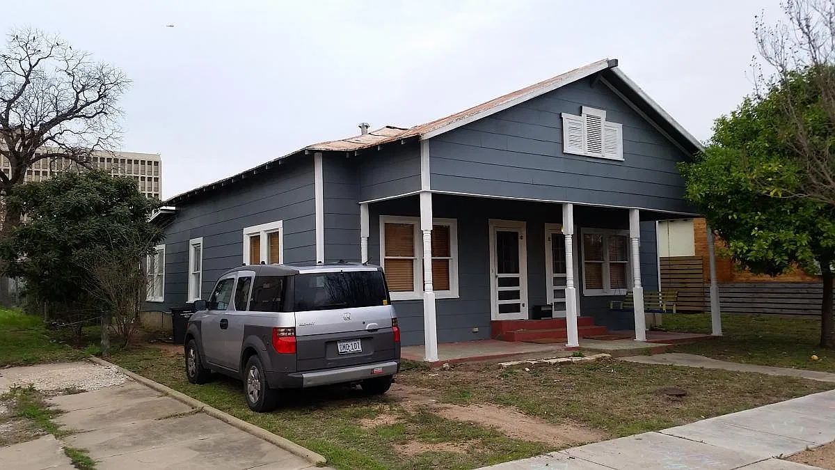 3 bed, 1353 sqft, $1,500 — Photo 1