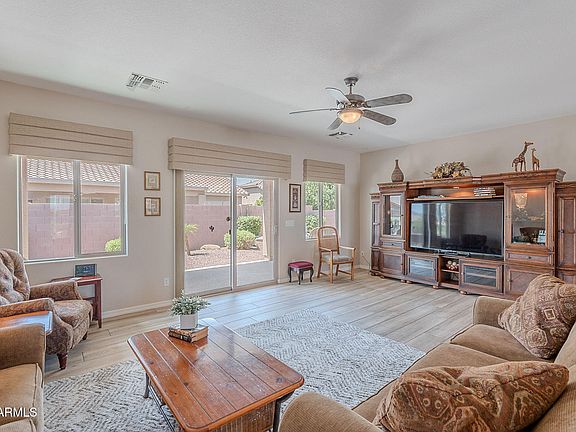 4th image of 3045 E FIRESTONE Drive