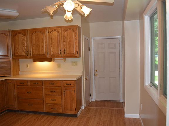 4th image of 100 28th St N