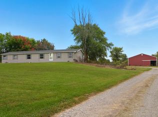 2890 S 400 E, Pierceton, IN 46562