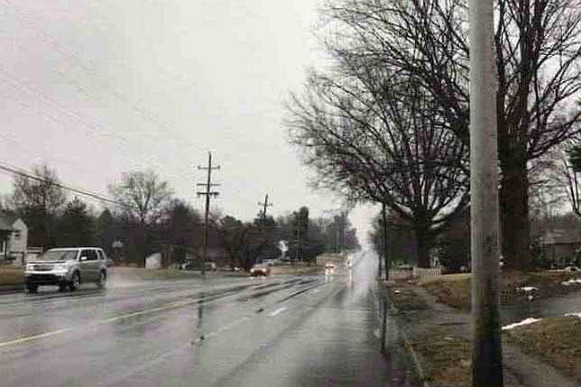 2nd image of 711 W County Line Rd