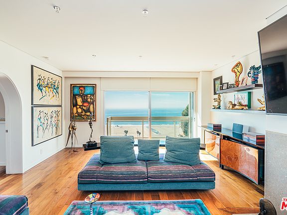 2nd image of 801 Ocean Ave Unit 602
