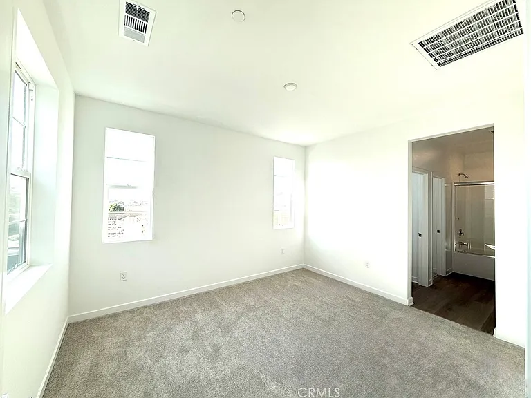 4553 S Patterson Paseo — Photo 8