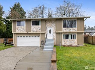 6827 Helena Dr NE, Bremerton, WA