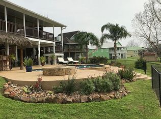 540 County Road 243, Bay City, TX 77414