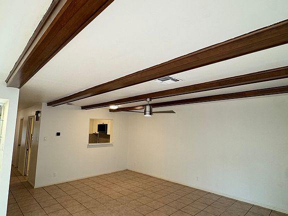 5th image of 11303 Vance Jackson Rd #H2