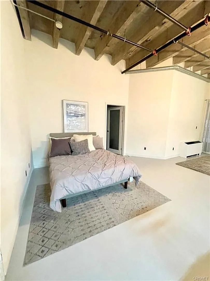 SB Grand — Photo 4