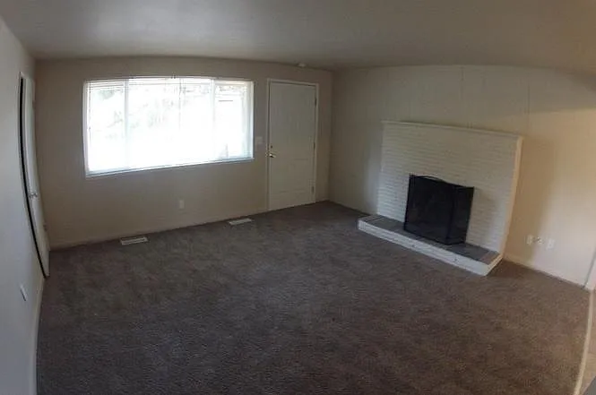 12403 Edgewood Ave SW — Photo 4