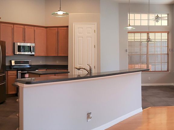 5th image of 2956 Summer Swan Dr