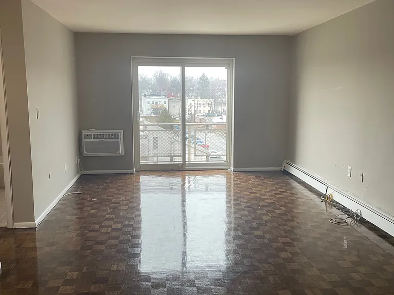 147-149 Main St #1D — Photo 1