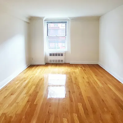 Rented by Corcoran | media 11