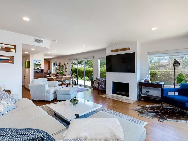 2473 Geranium St — Photo 17