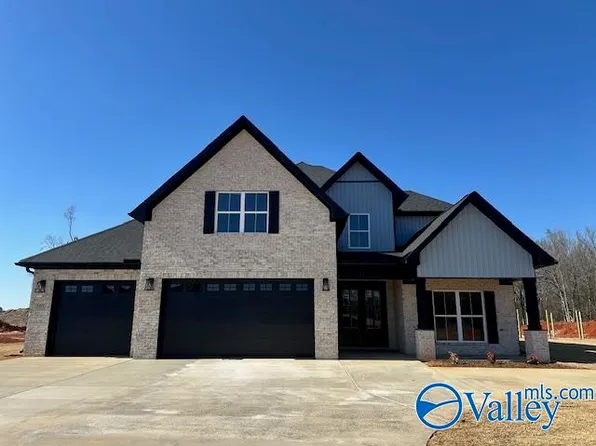 107 Buck Crossing Dr, Toney, AL 35773