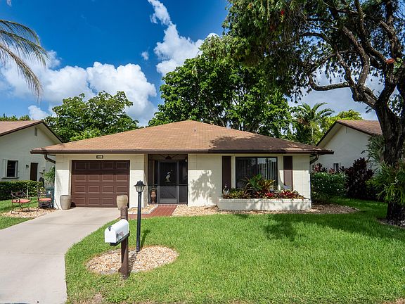 3rd image of 6199 Lakemont Circle