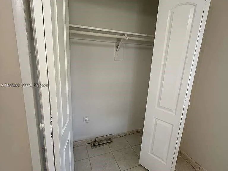 1140 SW 9th St #2 — Photo 25