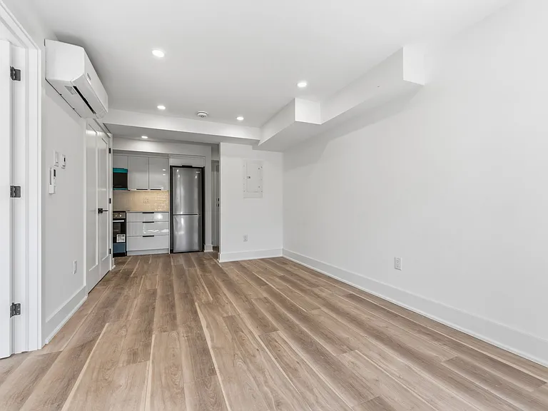547 Melbourne Ave — Photo 44