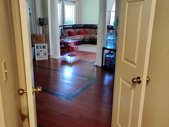 4th image of 8548 Whitehawk Ct