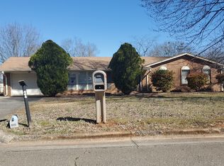 406 Glennwood Rd SW, Decatur, AL 35601